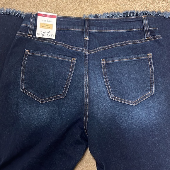 NWT YMI Flare High Rise Rip & Tear Jeans, 9/29 - Picture 6 of 9
